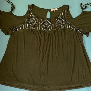FOURTEENTH PLACE embroidered olive green flutter short tie sleeve tunic size 2XL